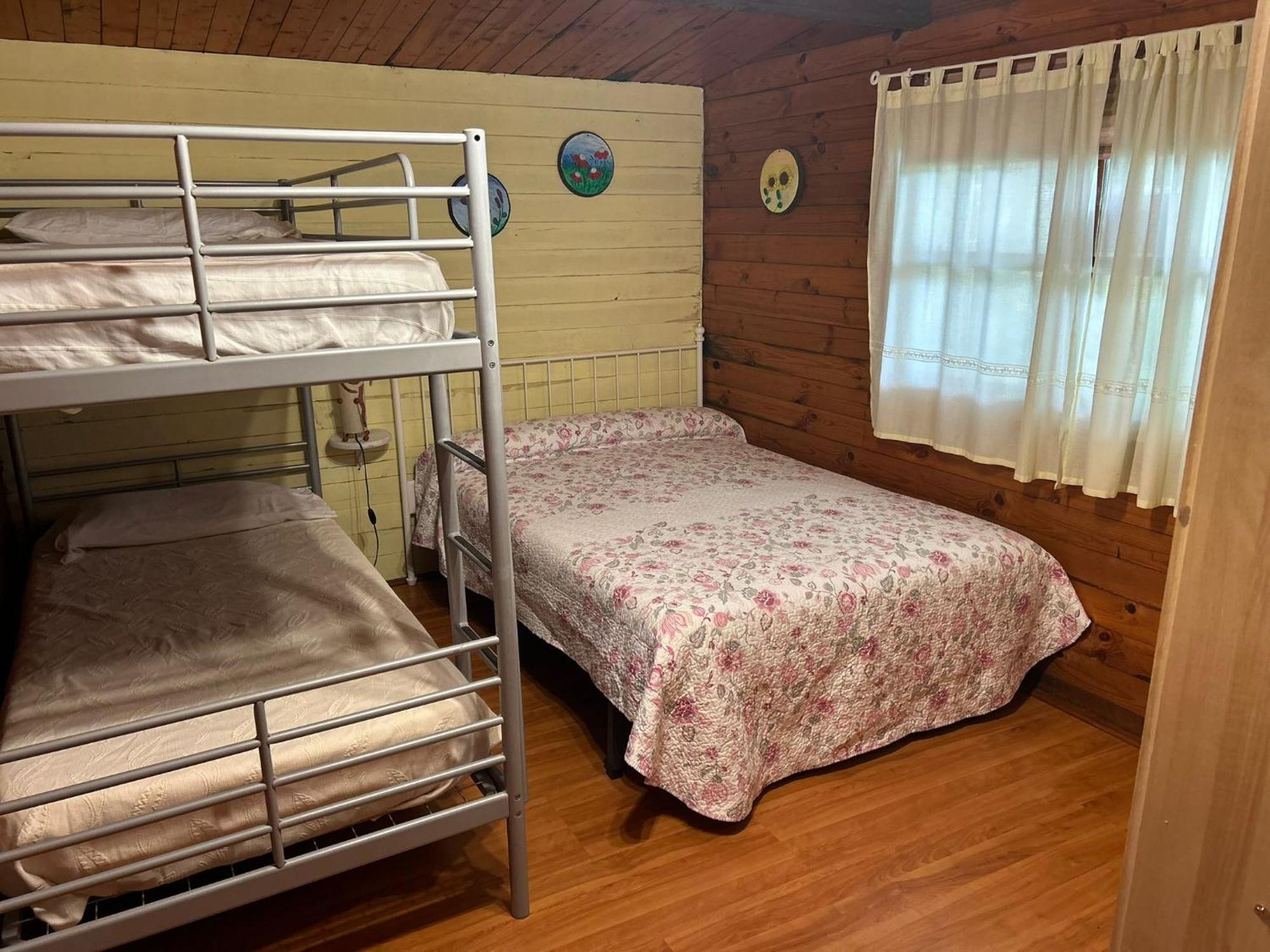Camping A Grandella El Franco Pokoj fotografie