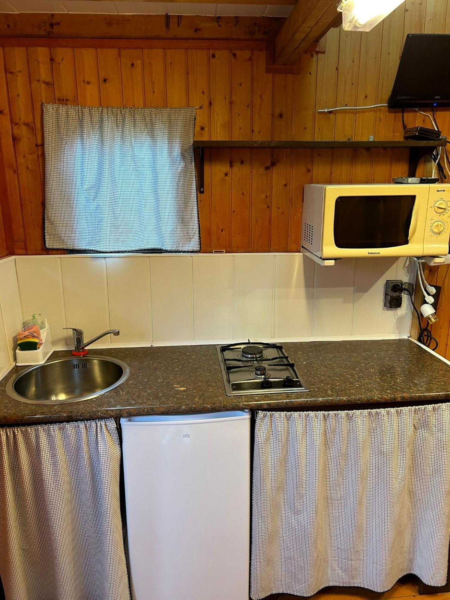 Camping A Grandella El Franco Pokoj fotografie